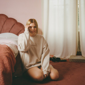 Album cover for Sentiments by Louane.